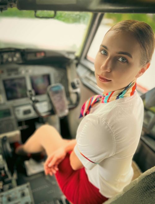 @lina_demure