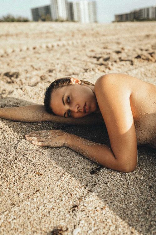 @explorewithsara nude explorewithsara nude