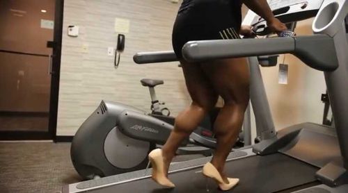 @officialqueenofcalves nude officialqueenofcalves nude