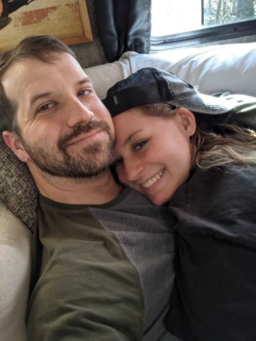 @camper_couple