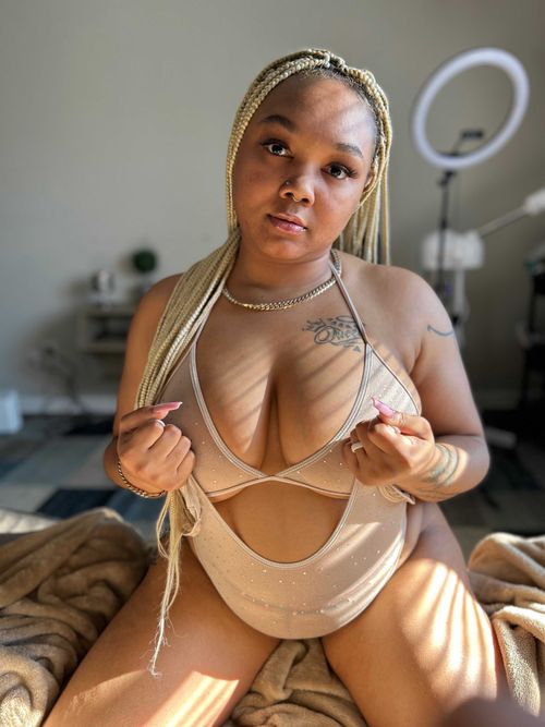 @miracle.avionna nude miracle.avionna nude