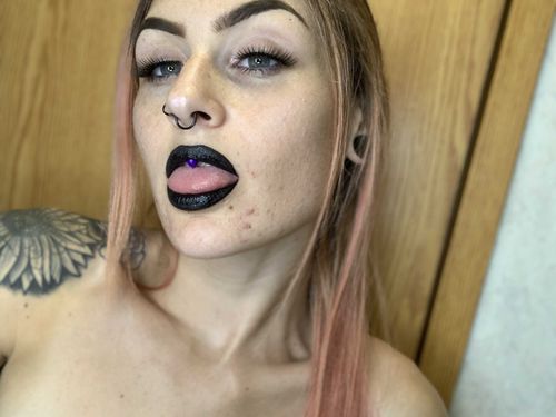 @charleymae__