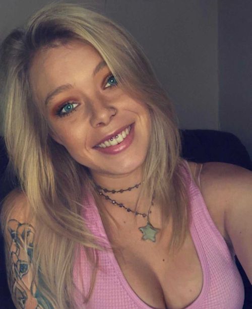 @chloielane21