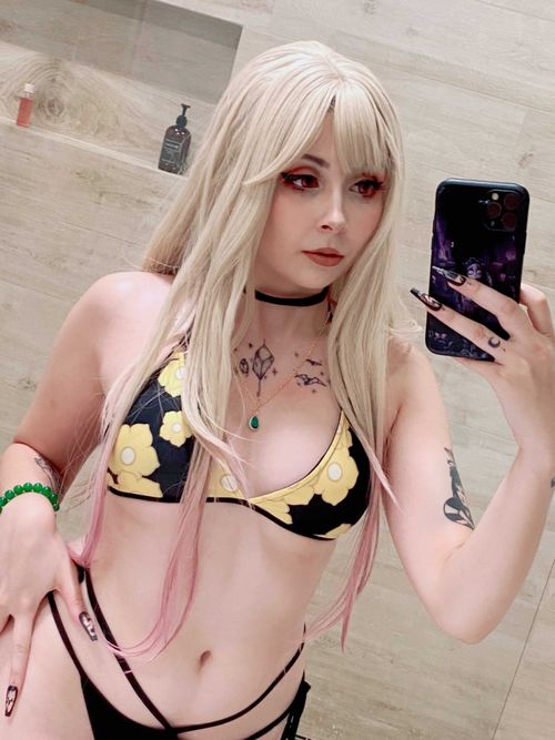 @christineusi