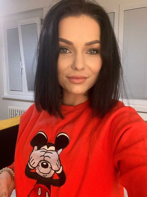 @claireroses