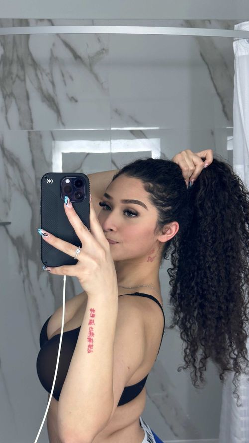 @baddgirlriri nude baddgirlriri nude