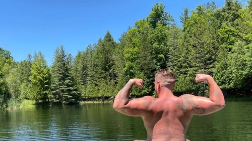 @beefy.canadian nude beefy.canadian nude