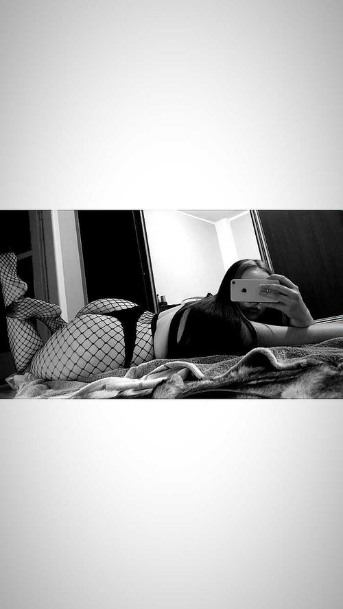@bustylola nude bustylola nude