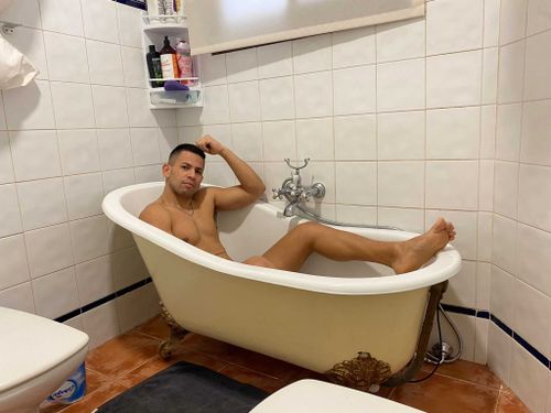 carlosalcuadradofree nude