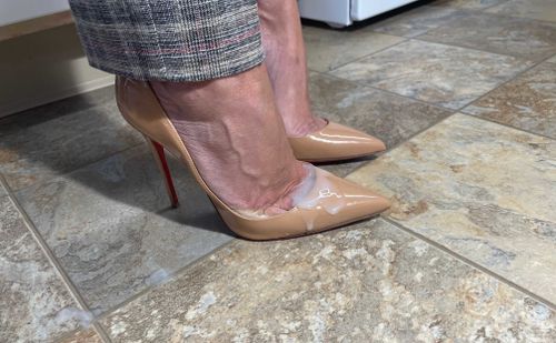 @hergoodtimeinheels nude hergoodtimeinheels nude