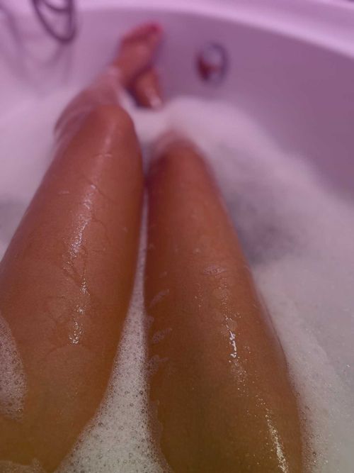 @iamkatebee nude iamkatebee nude