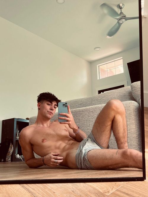 itsgraysongreer nude