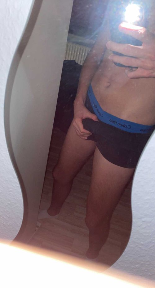 @leon_twink nude leon_twink nude