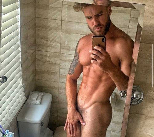 mastercezar nude