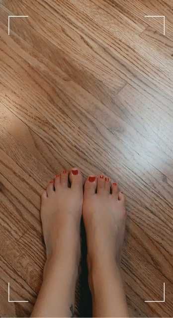 @mrstoes24 nude mrstoes24 nude