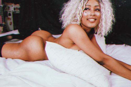 queeniiebabe nude