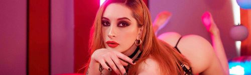 @riley_redd nude riley_redd nude