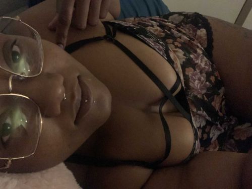@spoiledlittleuniquetease nude spoiledlittleuniquetease nude