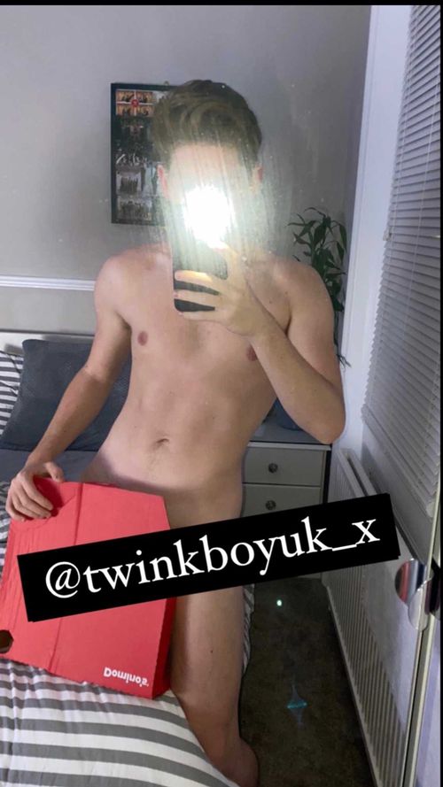 @twinkboyukxl nude twinkboyukxl nude
