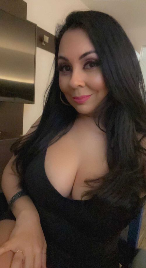 u102398738 nude