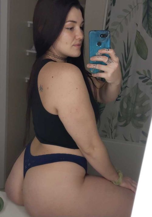 @curvyjasssy