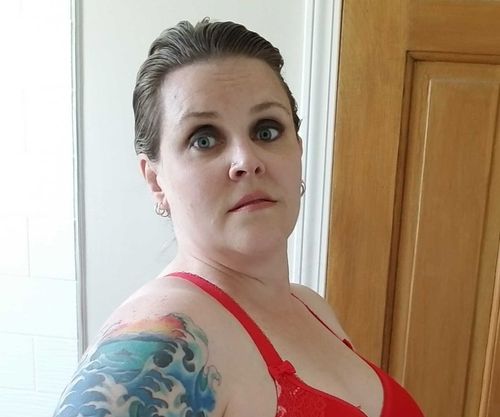 @curvyraeofsunshine