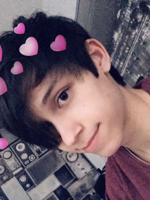 @cutesyfemboy