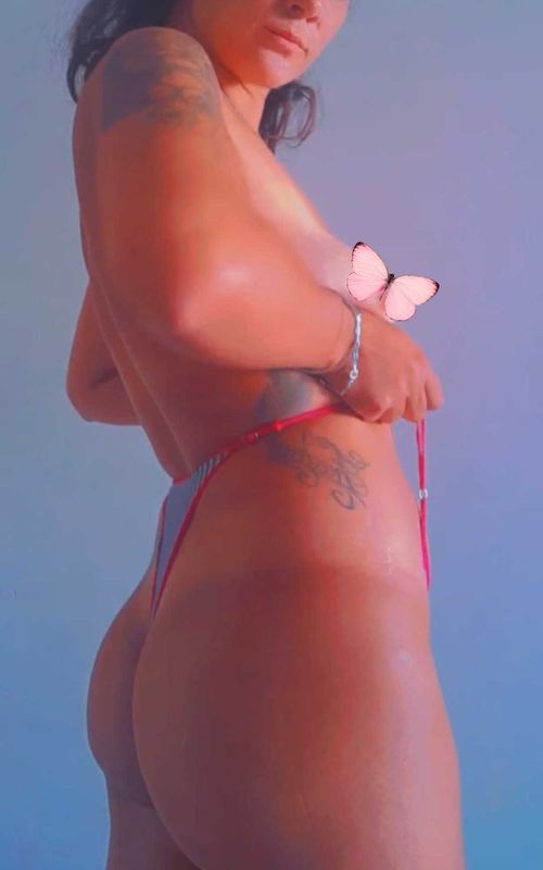 @daniellalovee