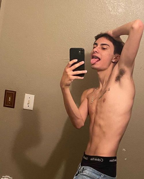 @datboyriley