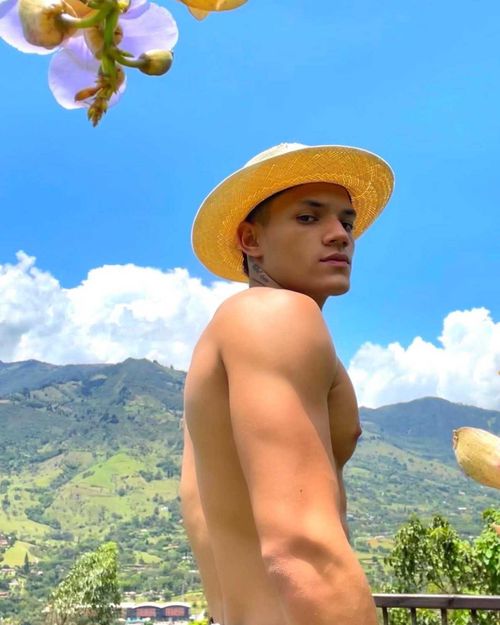 @davidlozanoax nude davidlozanoax nude