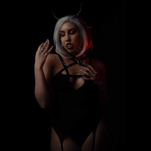 @selinamoone