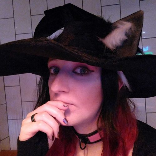 @dead_girly