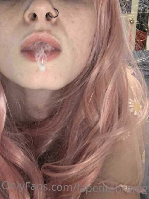 @lapetitebrat02