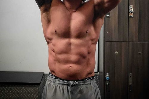 @muscleshowoff