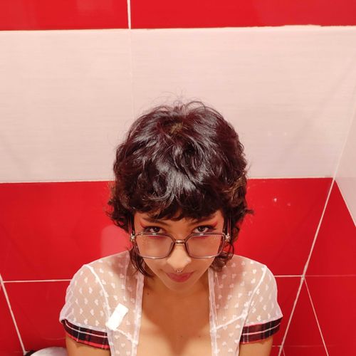 @elenikaidoo