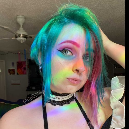 @ellieopal