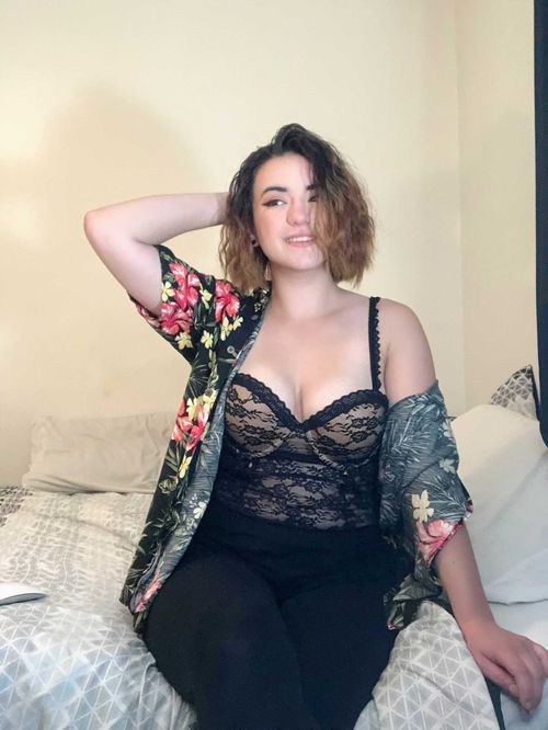 @elliewhite