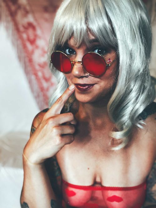 @ember_rose_rox
