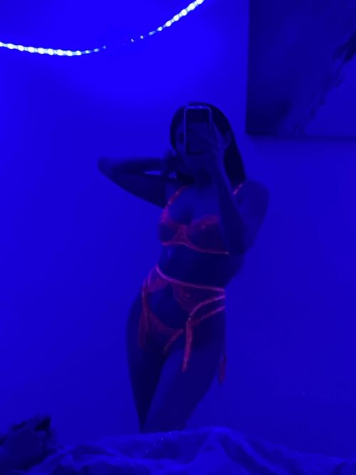 @emily_zhara