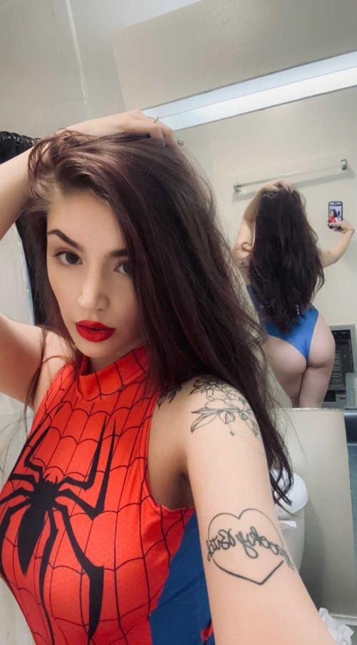 @emilyaz0804