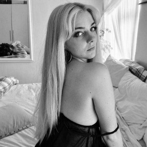 @finaldeadgirl