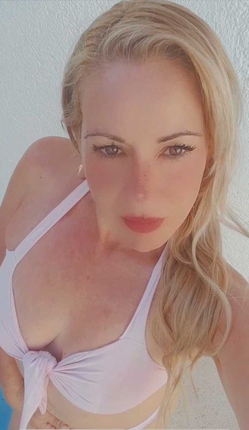 @foxymom77