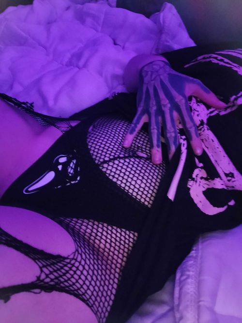 @ghost.screams nude ghost.screams nude