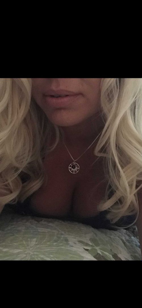 @gloryholehotwife nude gloryholehotwife nude