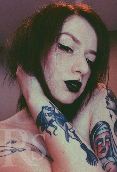 @goddess_sov