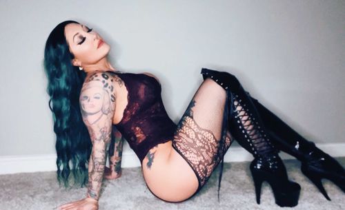 @goth.barbie nude goth.barbie nude