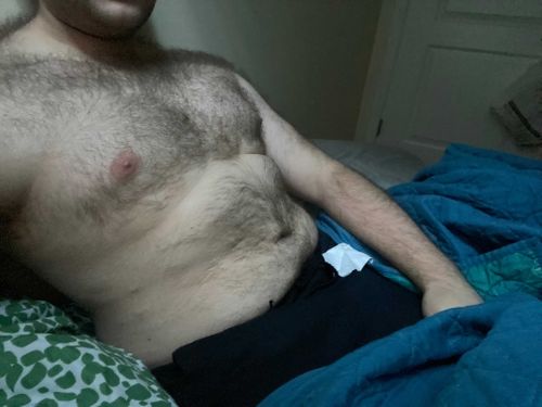 @greensweatpant nude greensweatpant nude
