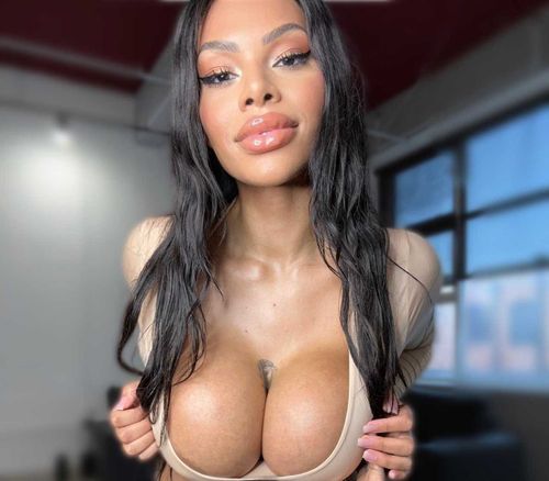 @hallehayesvip