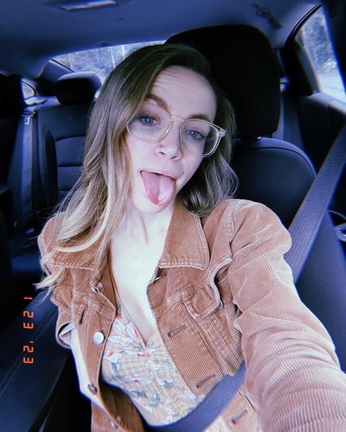 @halleheartly