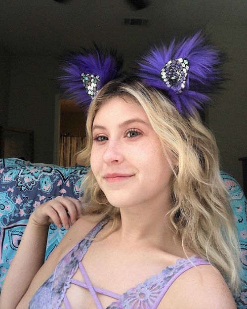 @hawt_pixie